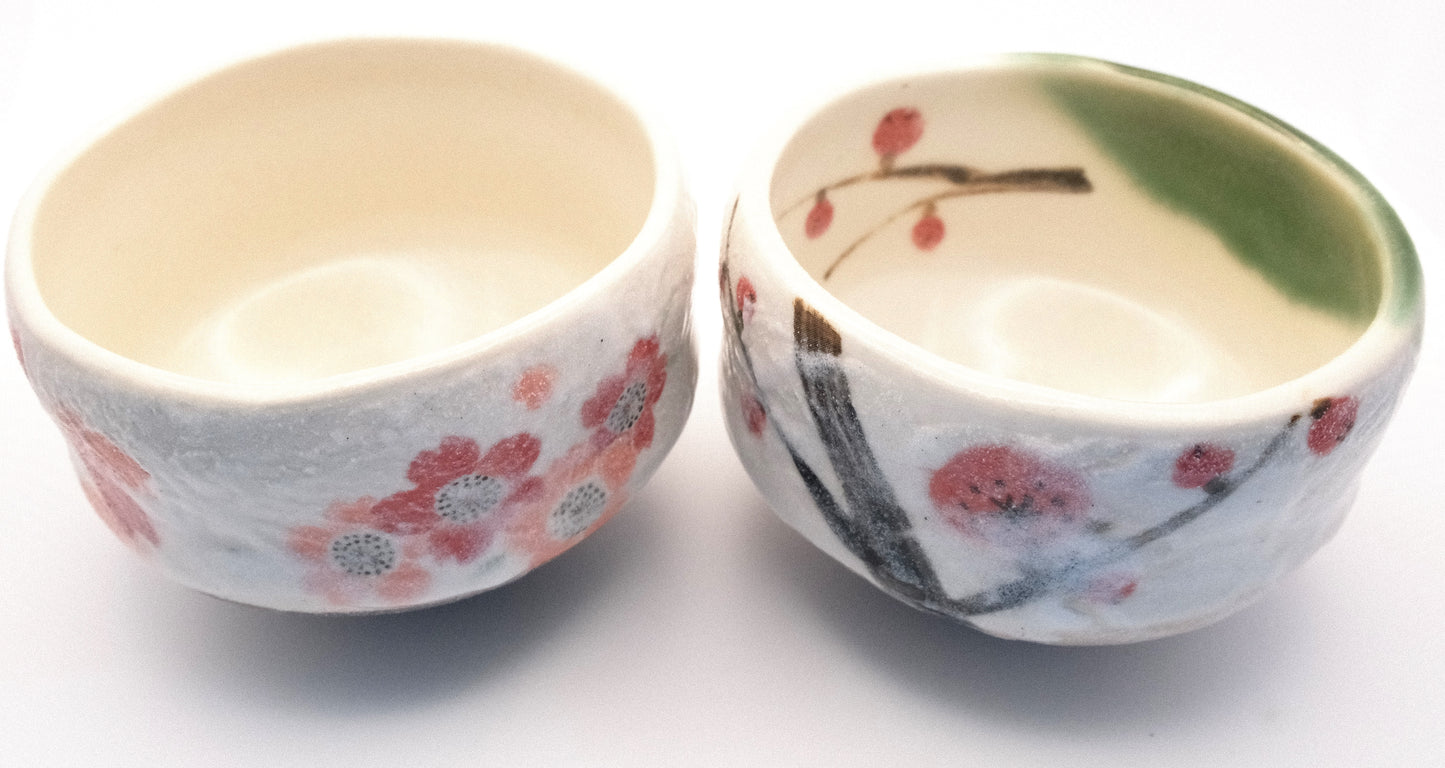Mini Matcha set - Plum and Sakura motif (2 bowls, whisk, scoop)
