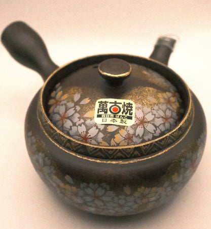 Banko Ware Teapot with Red Plum motif  (350ml)