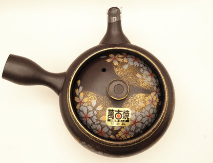 Banko Ware Teapot with Red Plum motif  (350ml)
